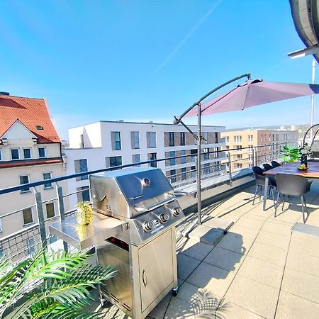Ulmer Penthouse Fuer 7, Arbeitsplatz, Xxl-Dachterrasse, Grill, Wii Exterior foto
